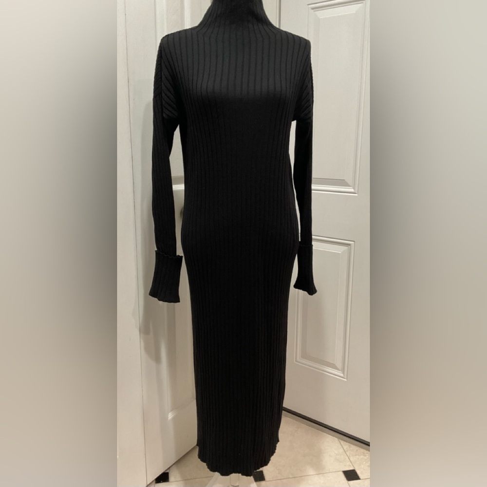 🍏H&M Women’s Black Midi Ribbed Stand Collar Jersey Dress, Size M